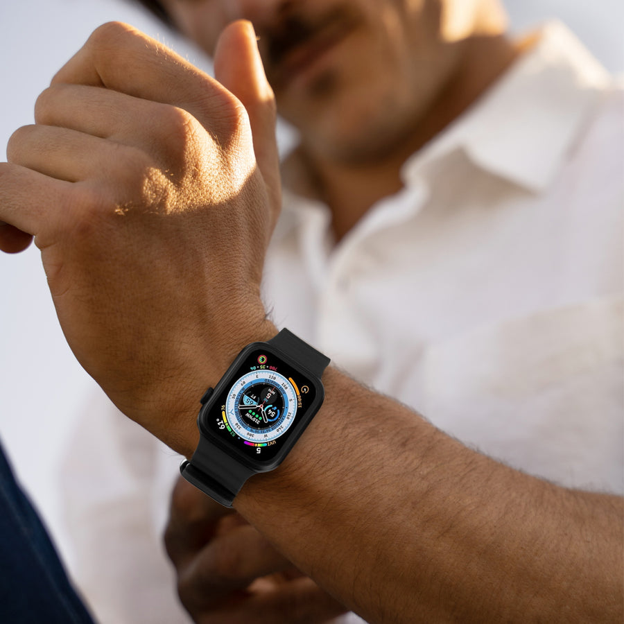 echelon ComfyFit Silicone Strap for Apple Watch Series 9 45mm/Watch Series 10 46mm / Watch SE 3 44mm - Black - EAWHS945BAN281-6.jpg