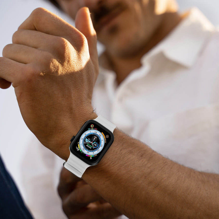 echelon ComfyFit Silicone Strap for Apple Watch Series 9 45mm/Watch Series 10 46mm / Watch SE 3 44mm - White - EAWHS945BAN282-6.jpg