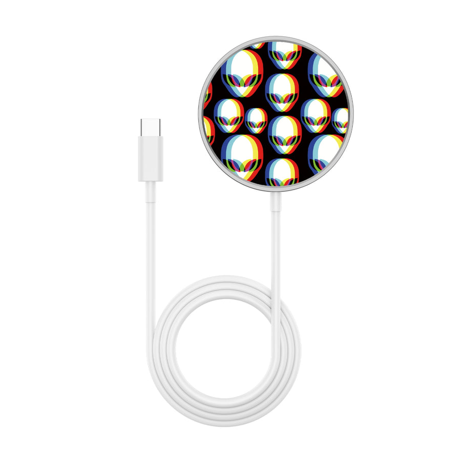 MyBat Design Lab Magnetic Wireless Charger - Silver - Extraterrestrial - MCGWIRC18SL-127-3.jpg