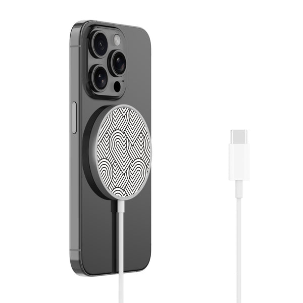 MyBat Design Lab Magnetic Wireless Charger - Silver - Hearts Aligned - MCGWIRC18SL-331-2.jpg