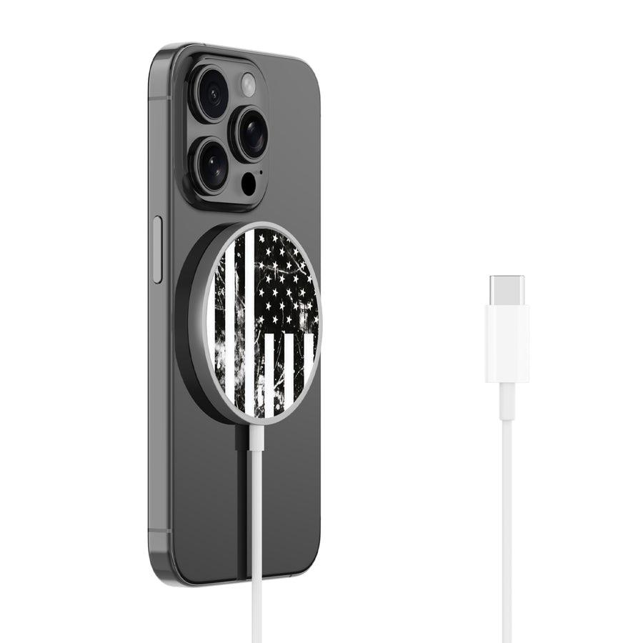 MyBat Design Lab Magnetic Wireless Charger - Silver - Distress US Flag - MCGWIRC18SL-344-2.jpg