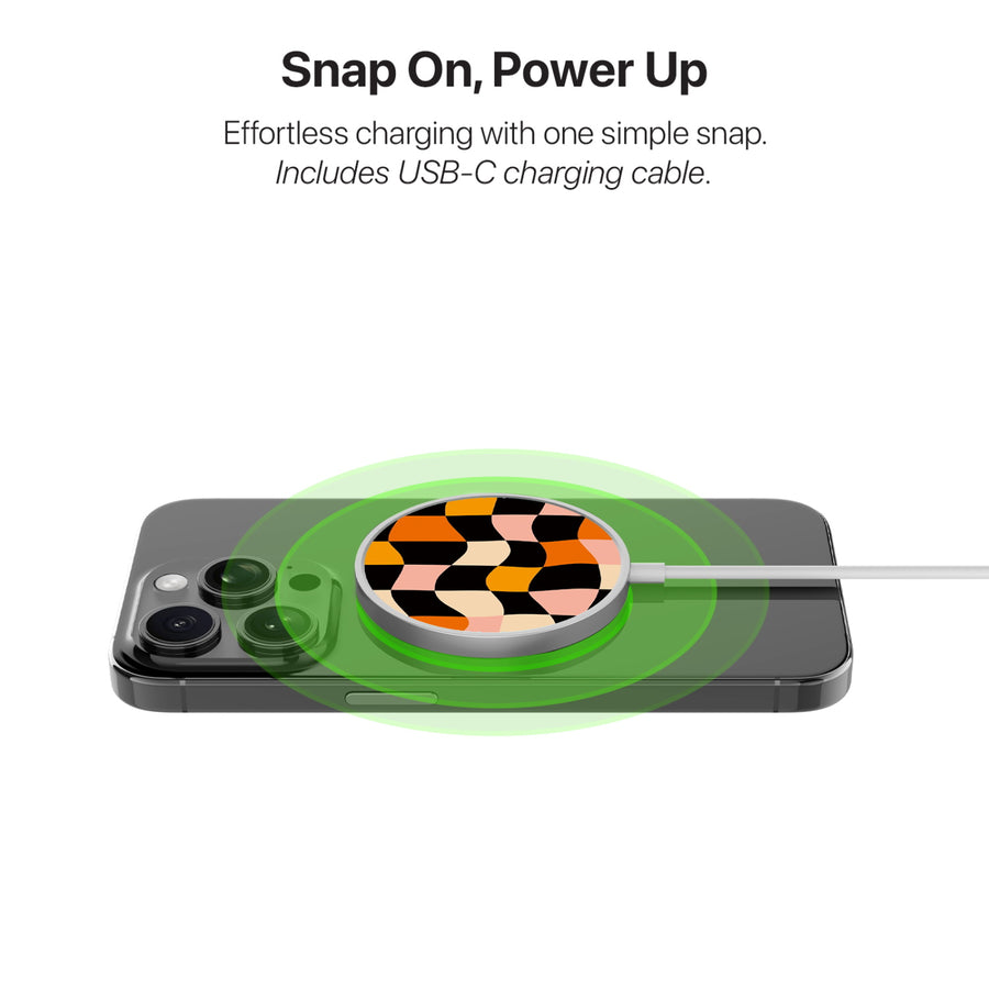 MyBat Design Lab Magnetic Wireless Charger - Silver - Groovy Check - MCGWIRC18SL-448-4.jpg