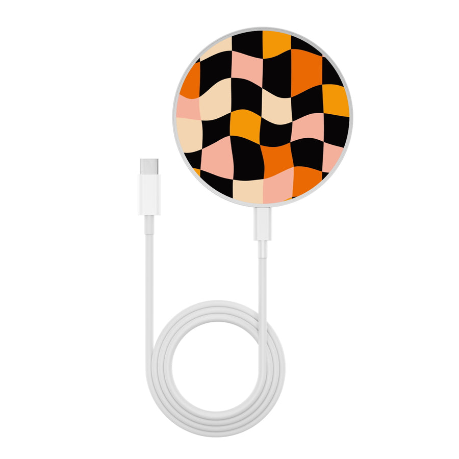 MyBat Design Lab Series Wireless Charging Pad - Silver - Groovy Check - MCGWIRC22SL-448-3.jpg