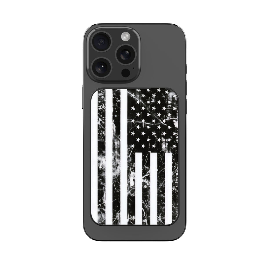MyBat Design Lab 5000mAh Magnetic Wireless Power Bank - Black - Distress US Flag - MPBBAT131-BK-344-3.jpg