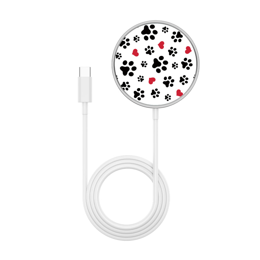 MyBat Design Lab Magnetic Wireless Charger - Silver - Paw Prints and Hearts - MCGWIRC18SL-001-3.jpg