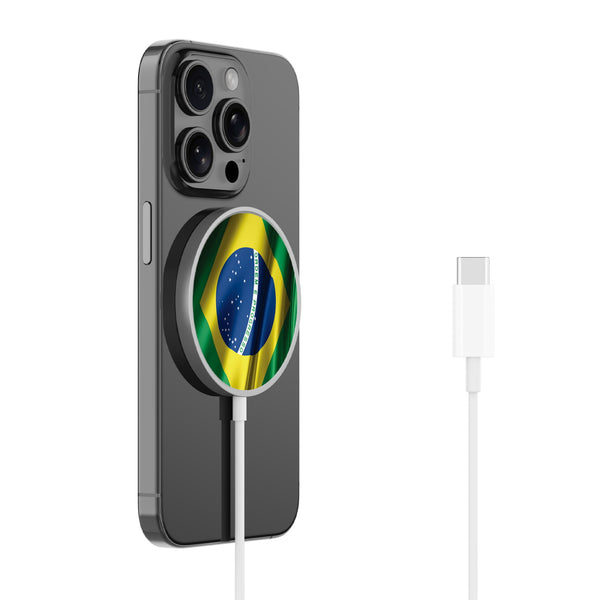 MyBat Design Lab Magnetic Wireless Charger - Silver - Brazilian Flag - MCGWIRC18SL-038-2.jpg
