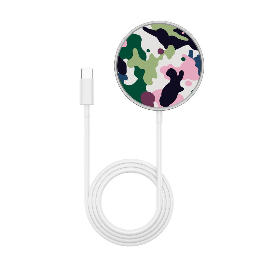 MyBat Design Lab Magnetic Wireless Charger - Silver - Multicolor Camouflage - MCGWIRC18SL-121-3.jpg