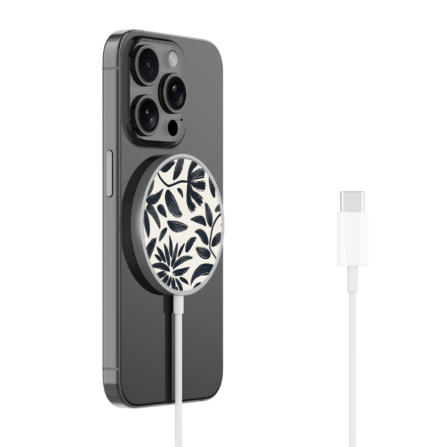 MyBat Design Lab Magnetic Wireless Charger - Silver - Vintage Floral - MCGWIRC18SL-124-2.jpg