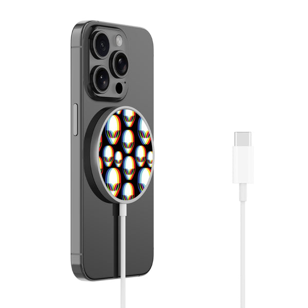 MyBat Design Lab Magnetic Wireless Charger - Silver - Extraterrestrial - MCGWIRC18SL-127-2.jpg