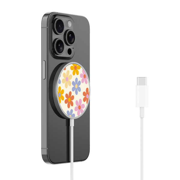 MyBat Design Lab Magnetic Wireless Charger - Silver - Retro Daisies - MCGWIRC18SL-137-2.jpg