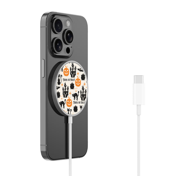 MyBat Design Lab Magnetic Wireless Charger - Silver - Trick or Treat - MCGWIRC18SL-221-2.jpg
