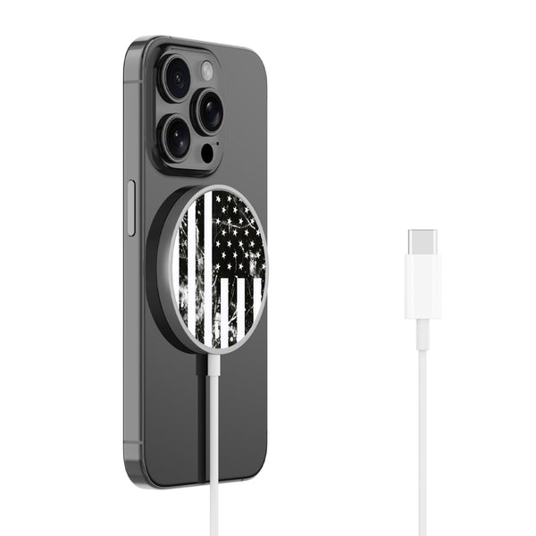 MyBat Design Lab Magnetic Wireless Charger - Silver - Distress US Flag - MCGWIRC18SL-344-2.jpg