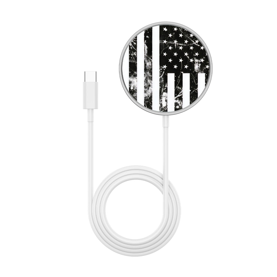 MyBat Design Lab Magnetic Wireless Charger - Silver - Distress US Flag - MCGWIRC18SL-344-3.jpg