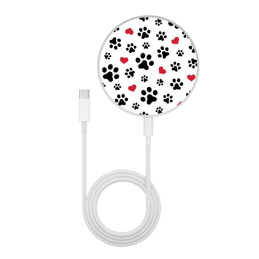 MyBat Design Lab Series Wireless Charging Pad - Silver - Paw Prints and Hearts - MCGWIRC22SL-001-3.jpg