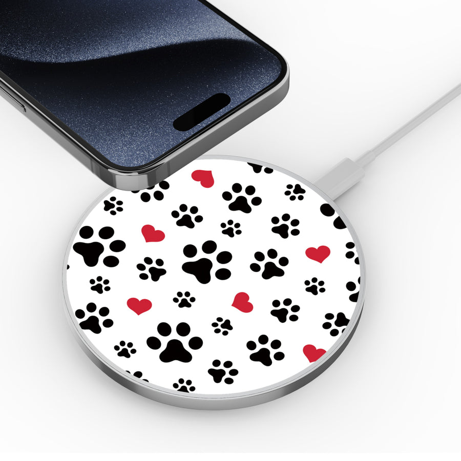 MyBat Design Lab Series Wireless Charging Pad - Silver - Paw Prints and Hearts - MCGWIRC22SL-001-4.jpg