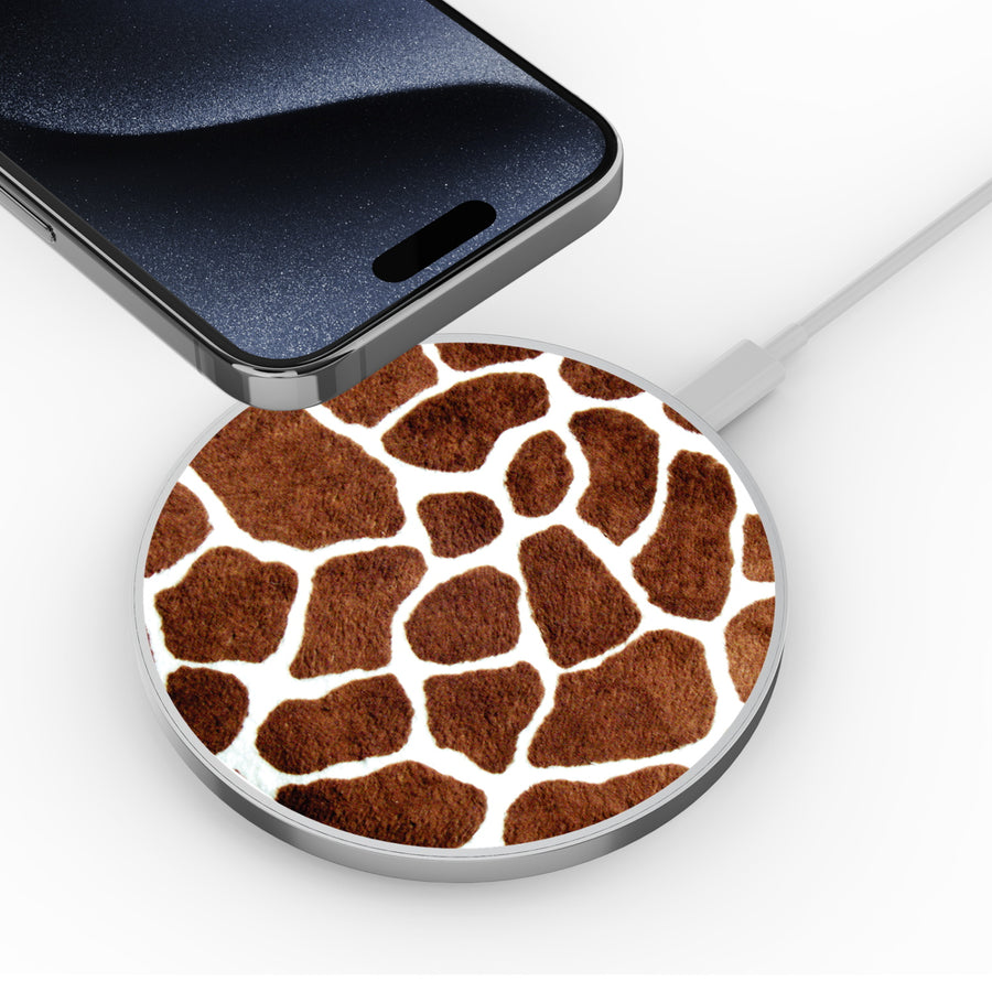 MyBat Design Lab Series Wireless Charging Pad - Silver - Giraffe spots - MCGWIRC22SL-012-4.jpg