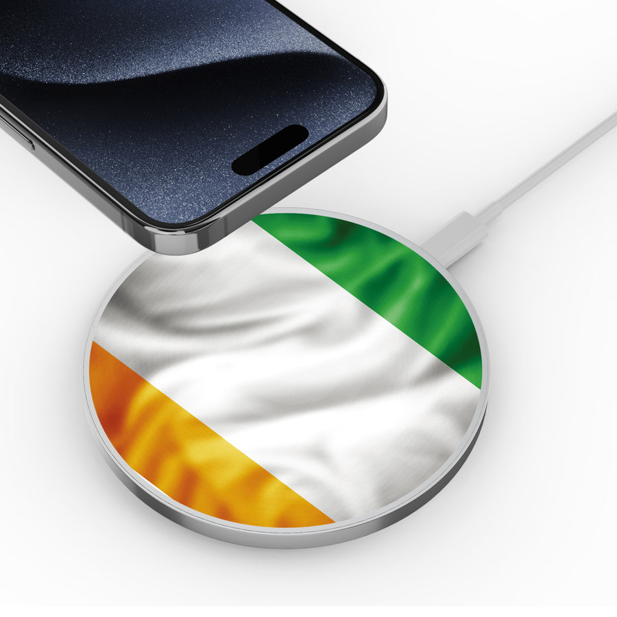 MyBat Design Lab Series Wireless Charging Pad - Silver - Irish Flag - MCGWIRC22SL-032-4.jpg