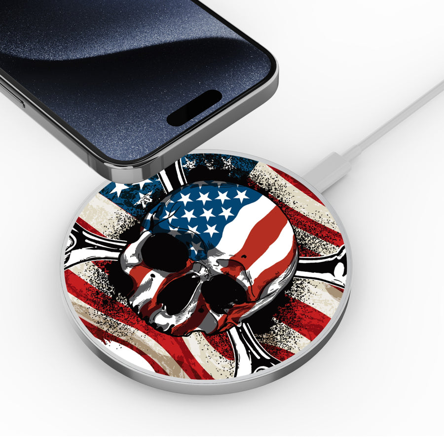 MyBat Design Lab Series Wireless Charging Pad - Silver - Land of the Free - MCGWIRC22SL-036-4.jpg