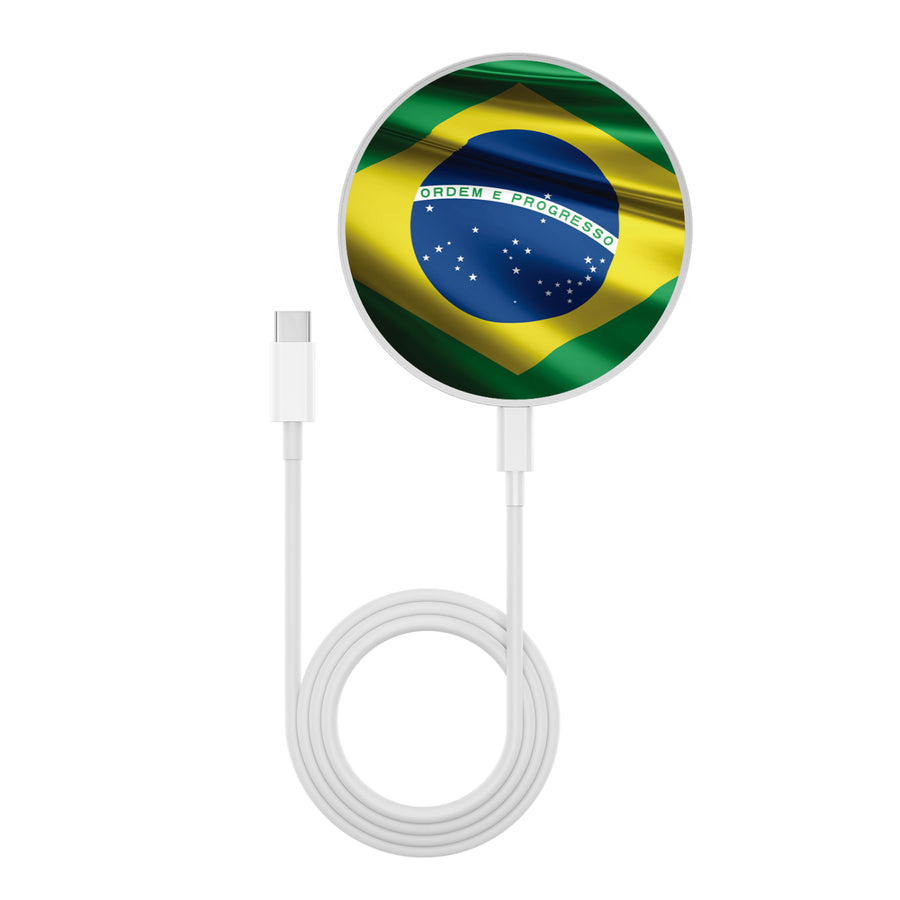 MyBat Design Lab Series Wireless Charging Pad - Silver - Brazilian Flag - MCGWIRC22SL-038-3.jpg