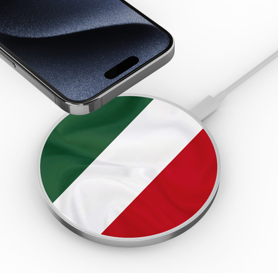 MyBat Design Lab Series Wireless Charging Pad - Silver - Hungary Flag - MCGWIRC22SL-149-4.jpg