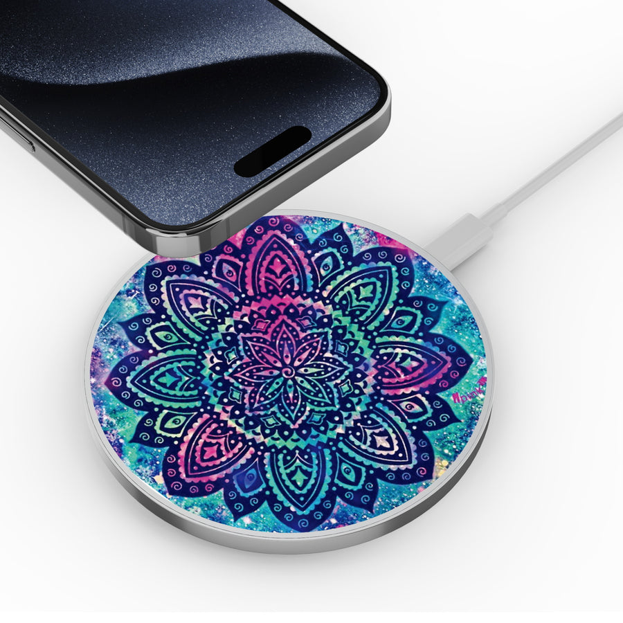 MyBat Design Lab Series Wireless Charging Pad - Silver - Cosmic Mandala - MCGWIRC22SL-165-4.jpg