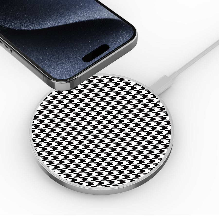 MyBat Design Lab Series Wireless Charging Pad - Silver - Classic Houndstooth - MCGWIRC22SL-215-4.jpg