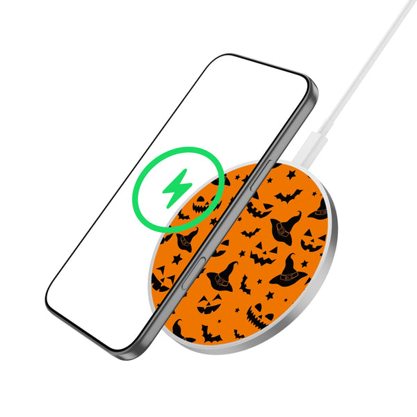 MyBat Design Lab Series Wireless Charging Pad - Silver - This is Halloween - MCGWIRC22SL-216-2.jpg