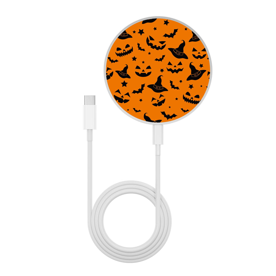 MyBat Design Lab Series Wireless Charging Pad - Silver - This is Halloween - MCGWIRC22SL-216-3.jpg