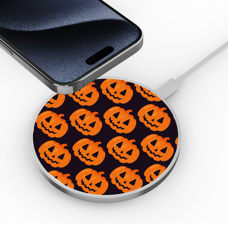 MyBat Design Lab Series Wireless Charging Pad - Silver - Carved Creations - MCGWIRC22SL-229-4.jpg