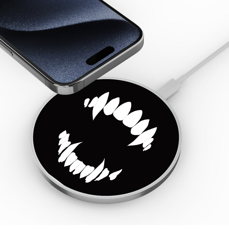 MyBat Design Lab Series Wireless Charging Pad - Silver - Vampire Fangs - MCGWIRC22SL-230-4.jpg