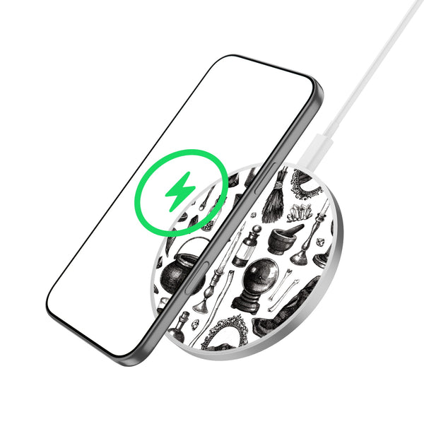 MyBat Design Lab Series Wireless Charging Pad - Silver - Mystic Elixirs - MCGWIRC22SL-239-2.jpg