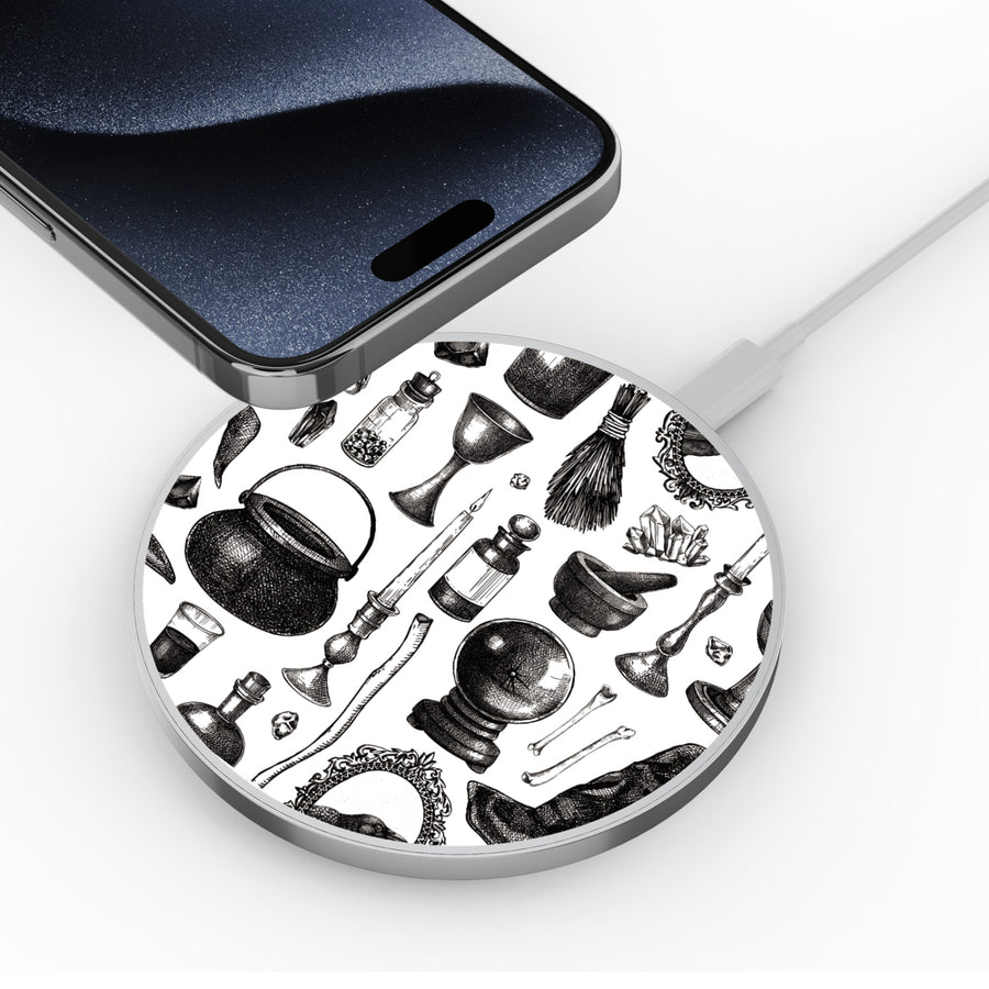 MyBat Design Lab Series Wireless Charging Pad - Silver - Mystic Elixirs - MCGWIRC22SL-239-4.jpg