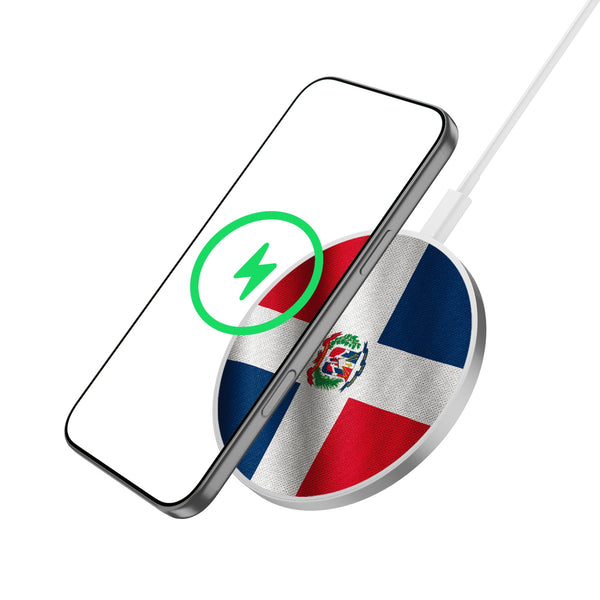 MyBat Design Lab Series Wireless Charging Pad - Silver - Dominican Republic Flag - MCGWIRC22SL-307-2.jpg