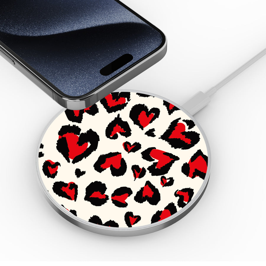MyBat Design Lab Series Wireless Charging Pad - Silver - Wild Hearts - MCGWIRC22SL-340-4.jpg