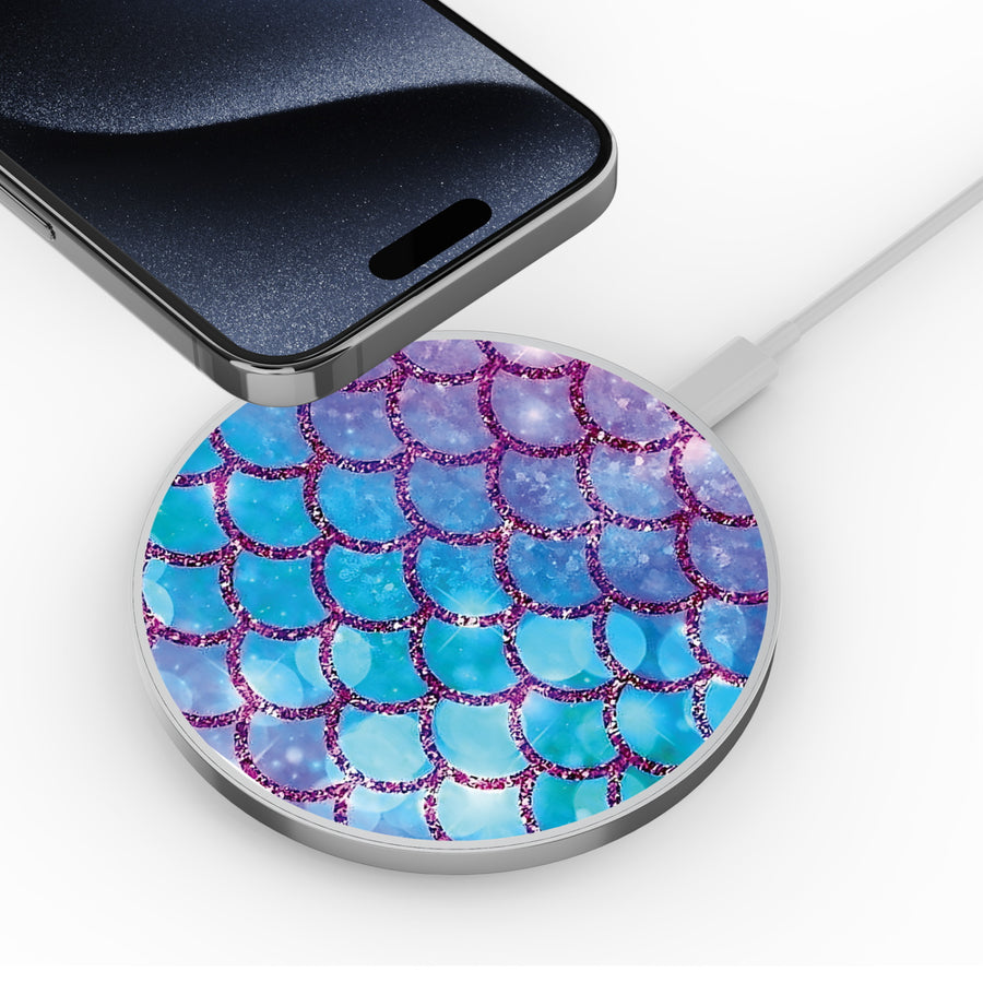 MyBat Design Lab Series Wireless Charging Pad - Silver - Mermaid Scales - MCGWIRC22SL-458-4.jpg