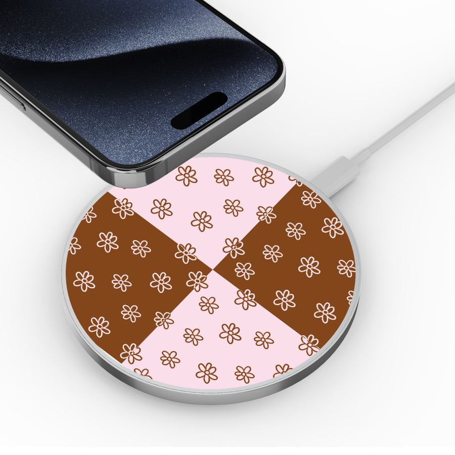 MyBat Design Lab Series Wireless Charging Pad - Silver - Flower Patches - MCGWIRC22SL-484-4.jpg
