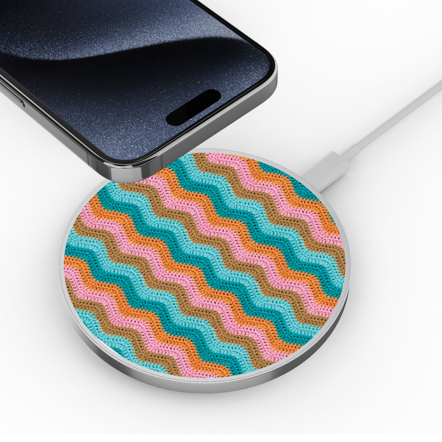 MyBat Design Lab Series Wireless Charging Pad - Silver - Heat Wave - MCGWIRC22SL-495-4.jpg
