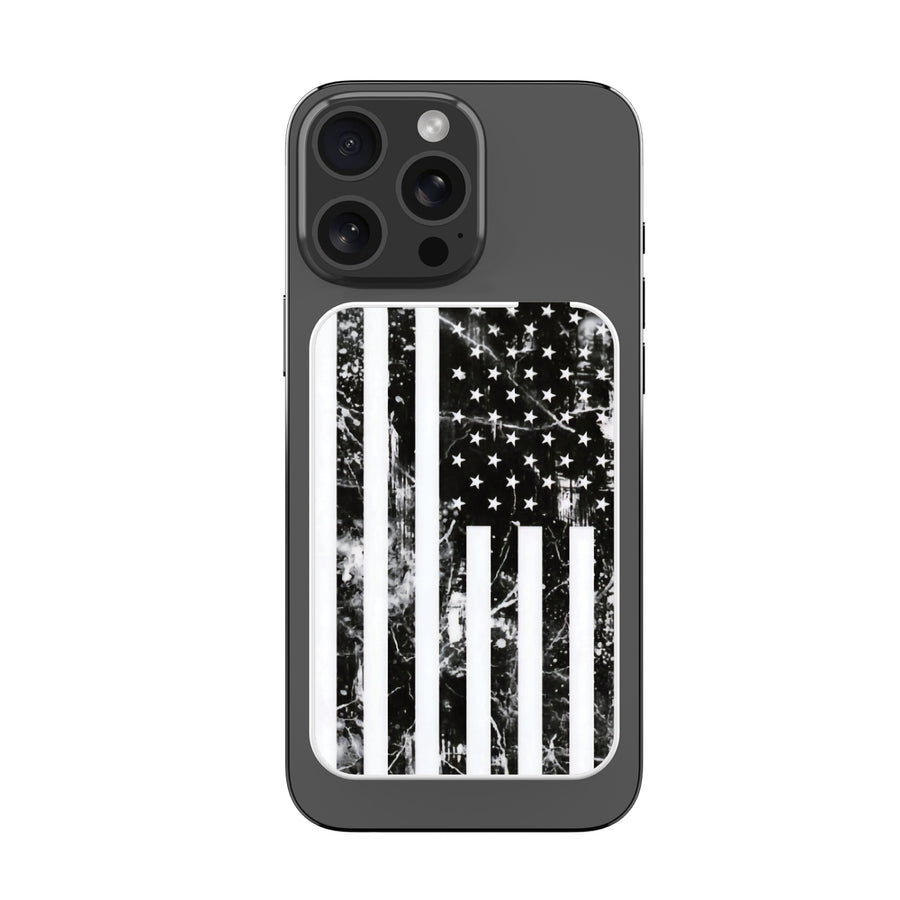 MyBat Design Lab 5000mAh Magnetic Wireless Power Bank - White - Distress US Flag - MPBBAT132-WH-344-3.jpg